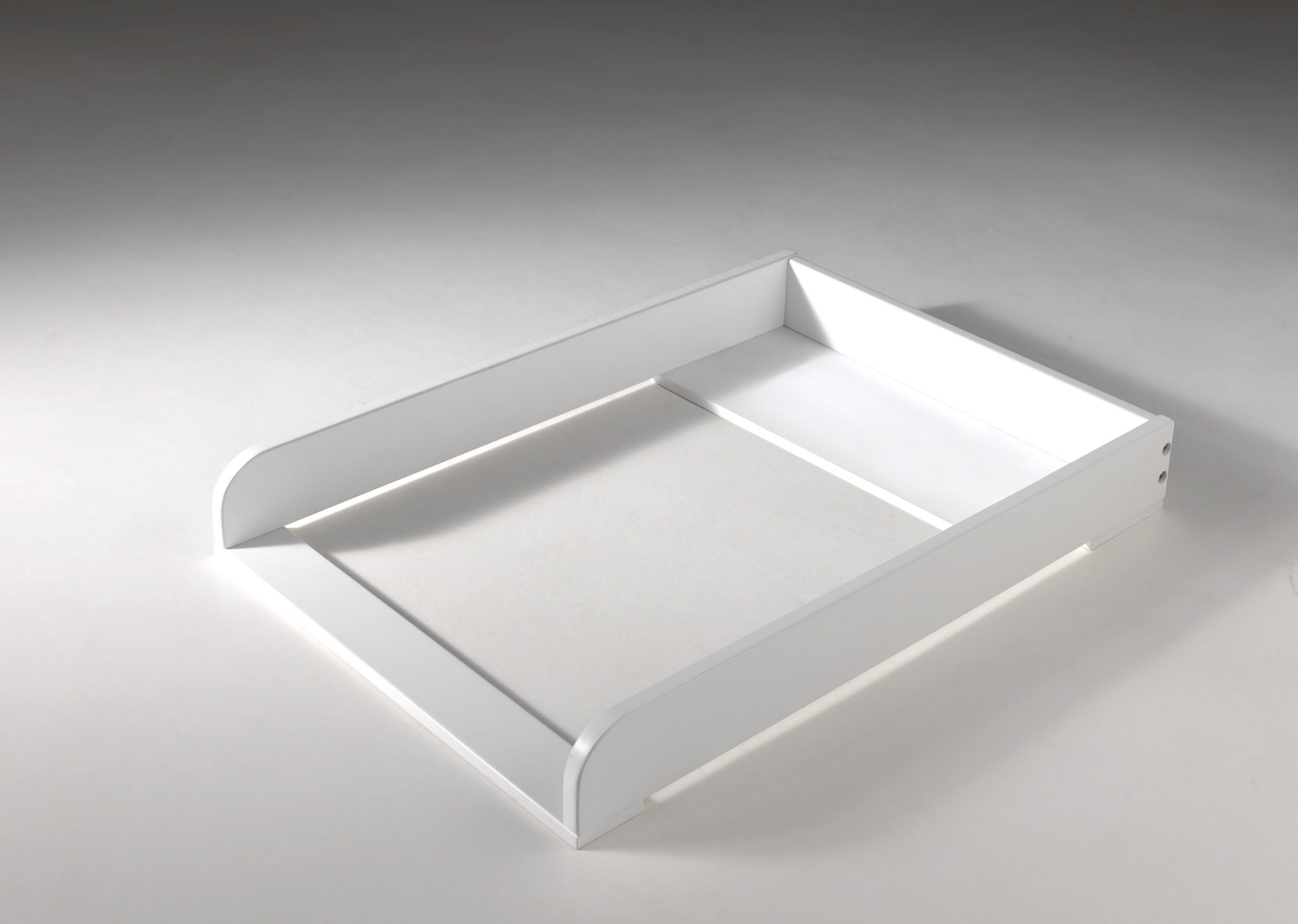 Masa de infasat din lemn de pin si MDF, pentru bebe Erik Alb, l54xA76xH10,6 cm