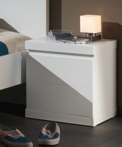 Noptiera din lemn de pin si MDF cu 1 usa, pentru copii si tineret Lara Alb, l44xA40xH47,5 cm