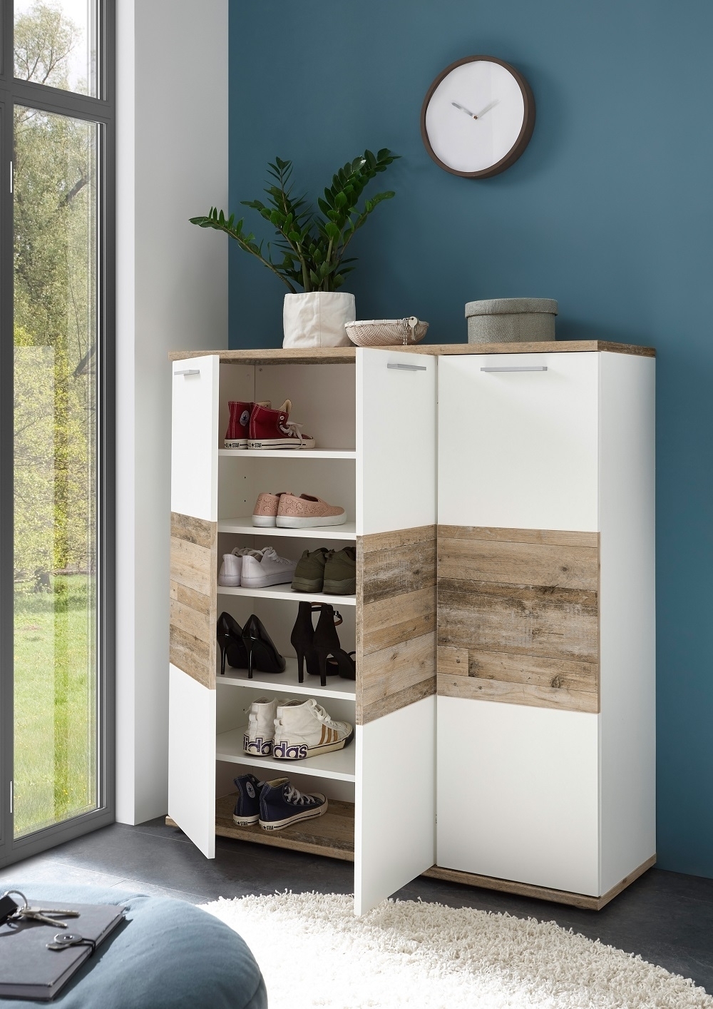 Pantofar din pal, cu 3 usi Huga II Alb / Stejar San Remo, l120xA38xH118 cm